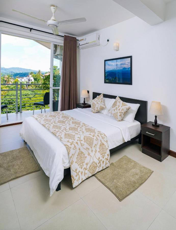 Regent Heights Aparthotel Kandy Buitenkant foto